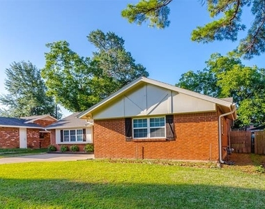 3406 Hastings Drive - Photo Thumbnail 2