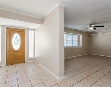 3406 Hastings Drive - Photo Thumbnail 3
