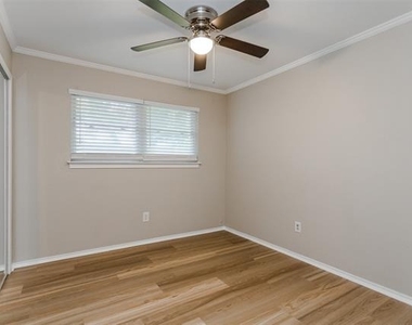 3406 Hastings Drive - Photo Thumbnail 19