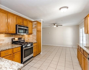 3406 Hastings Drive - Photo Thumbnail 14