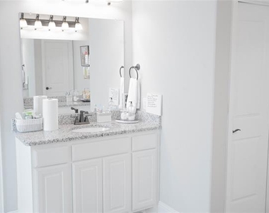 313 Airlene Lane - Photo Thumbnail 28