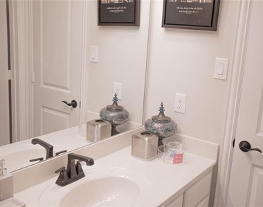 313 Airlene Lane - Photo Thumbnail 18