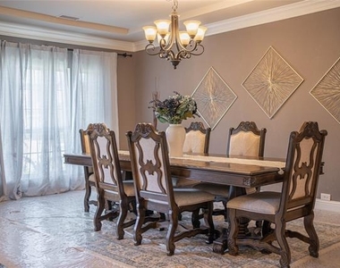 313 Airlene Lane - Photo Thumbnail 5