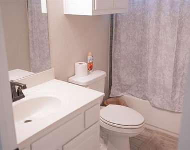 313 Airlene Lane - Photo Thumbnail 21