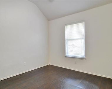 9091 River Trails Boulevard - Photo Thumbnail 25