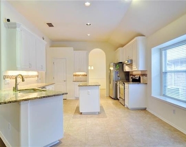 9091 River Trails Boulevard - Photo Thumbnail 12