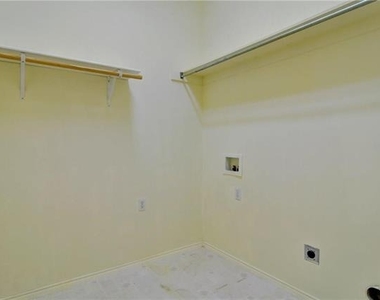 9091 River Trails Boulevard - Photo Thumbnail 26