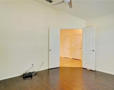 9091 River Trails Boulevard - Photo Thumbnail 5