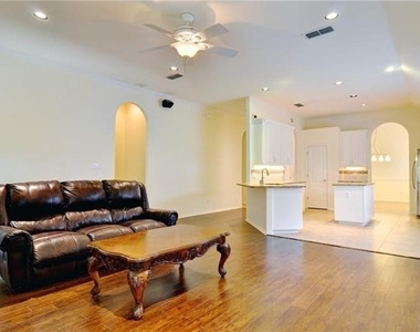 9091 River Trails Boulevard - Photo Thumbnail 10