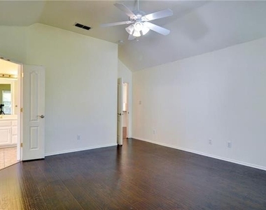 9091 River Trails Boulevard - Photo Thumbnail 17