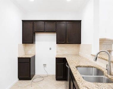 9113 Holliday Lane - Photo Thumbnail 9