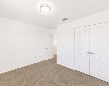 9113 Holliday Lane - Photo Thumbnail 25