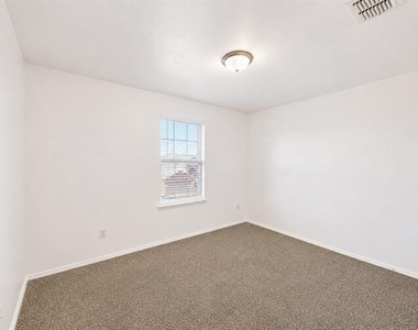 9113 Holliday Lane - Photo Thumbnail 26