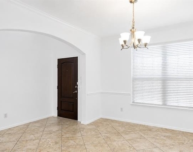 9113 Holliday Lane - Photo Thumbnail 2
