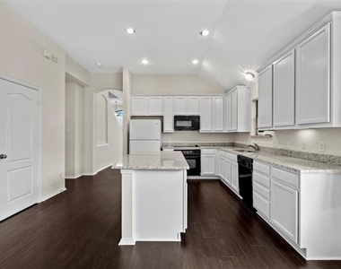 2356 Aurora Drive - Photo Thumbnail 11