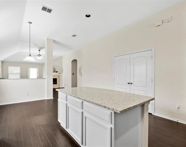 2356 Aurora Drive - Photo Thumbnail 13