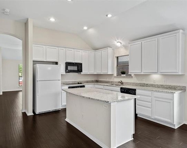 2356 Aurora Drive - Photo Thumbnail 9