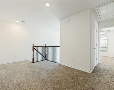 1612 Ferguson Lane - Photo Thumbnail 5