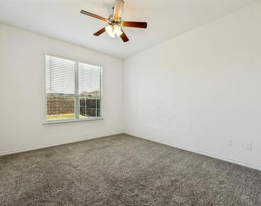 1612 Ferguson Lane - Photo Thumbnail 3