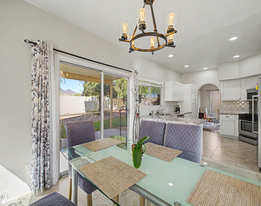 13635 N 103rd Way - Photo Thumbnail 16