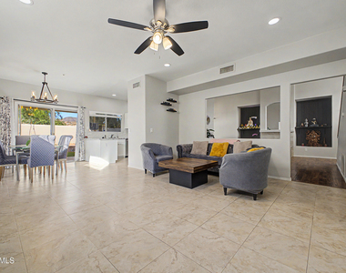 13635 N 103rd Way - Photo Thumbnail 12