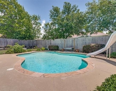 3605 Potomac Drive - Photo Thumbnail 2