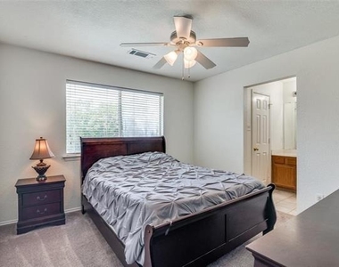 3605 Potomac Drive - Photo Thumbnail 24