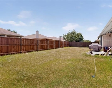 2905 Emerald Trace Drive - Photo Thumbnail 38