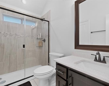 2905 Emerald Trace Drive - Photo Thumbnail 24