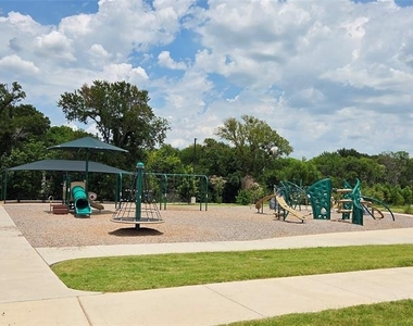 1007 Marigold Street - Photo Thumbnail 17