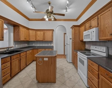 6224 Canyon Trail - Photo Thumbnail 8