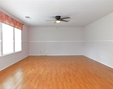 1508 Sequoia Grove Lane - Photo Thumbnail 11