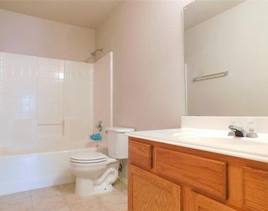 1508 Sequoia Grove Lane - Photo Thumbnail 14