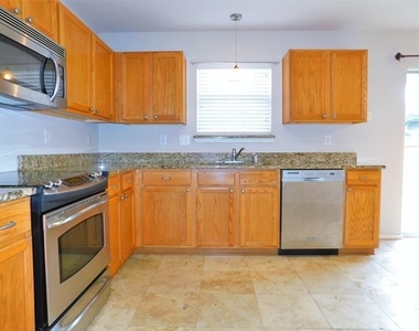 1508 Sequoia Grove Lane - Photo Thumbnail 8