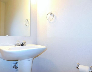 1508 Sequoia Grove Lane - Photo Thumbnail 12