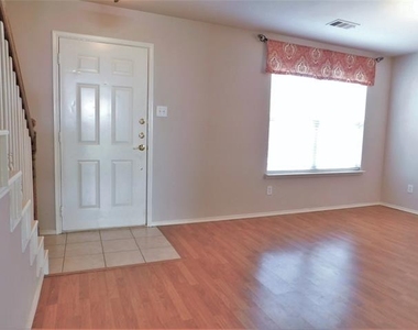 1508 Sequoia Grove Lane - Photo Thumbnail 4