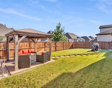 5520 Palisades Drive - Photo Thumbnail 36