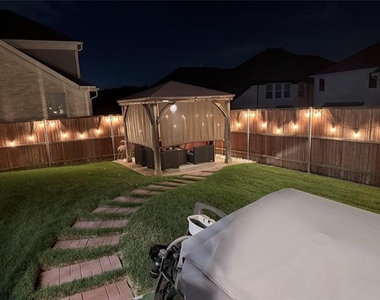 5520 Palisades Drive - Photo Thumbnail 39