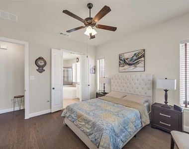 5520 Palisades Drive - Photo Thumbnail 21