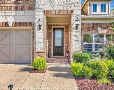 5520 Palisades Drive - Photo Thumbnail 4