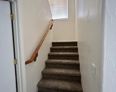6809 W Nicolet Avenue - Photo Thumbnail 10