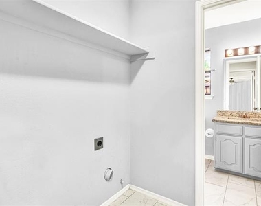3117 Osceola Drive - Photo Thumbnail 12