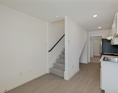 1037 Bishop Creek Drive - Photo Thumbnail 3