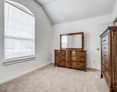 1532 Calcot Lane - Photo Thumbnail 20
