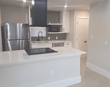 2329 Cass Street - Photo Thumbnail 13