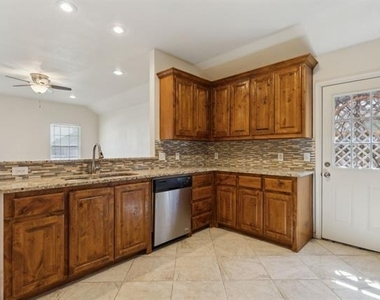 233 Firefly Drive - Photo Thumbnail 4