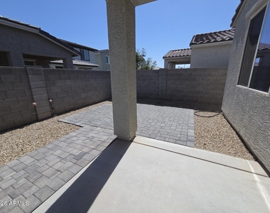 17353 W Patrick Lane - Photo Thumbnail 14