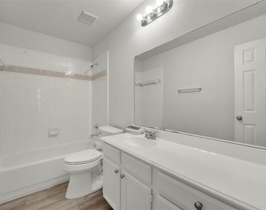 4021 Aldenham Drive - Photo Thumbnail 24