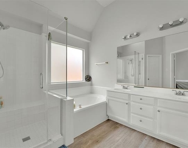 4021 Aldenham Drive - Photo Thumbnail 20