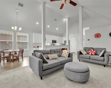 4021 Aldenham Drive - Photo Thumbnail 7